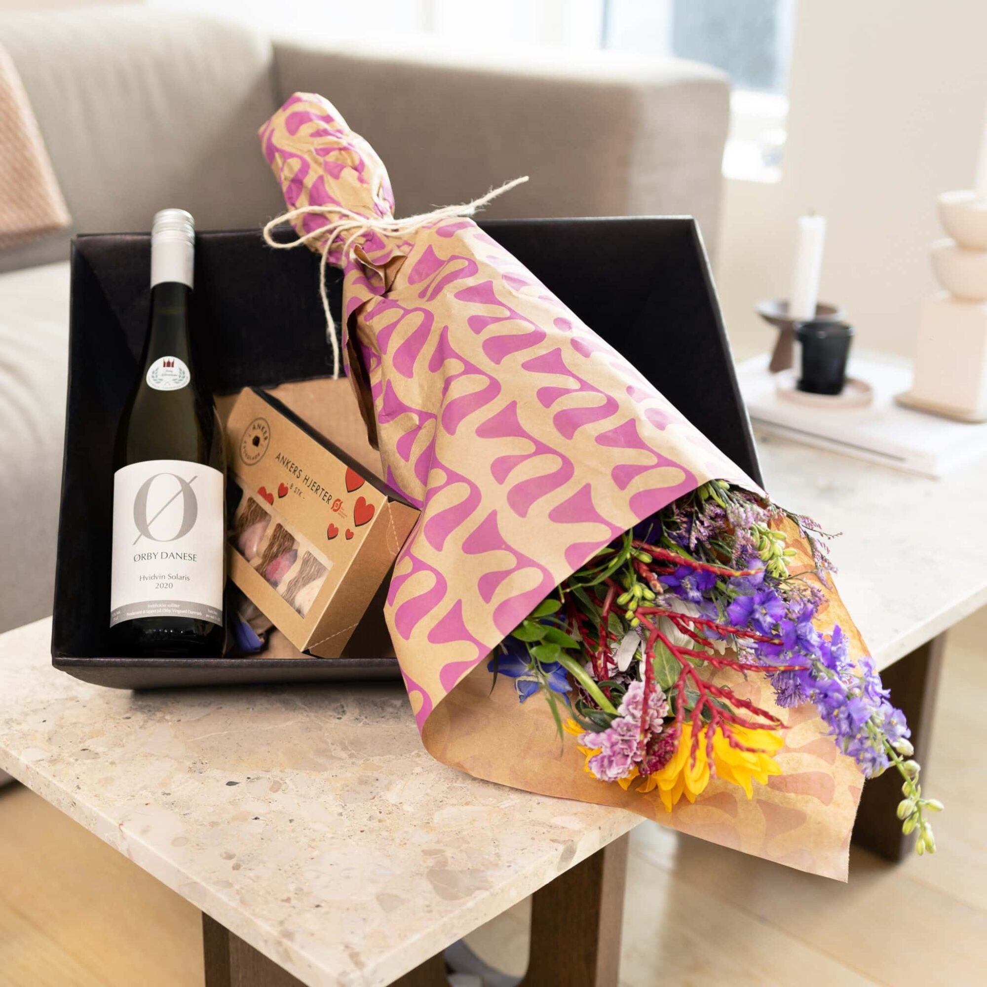 Scandinavian Gavekurv